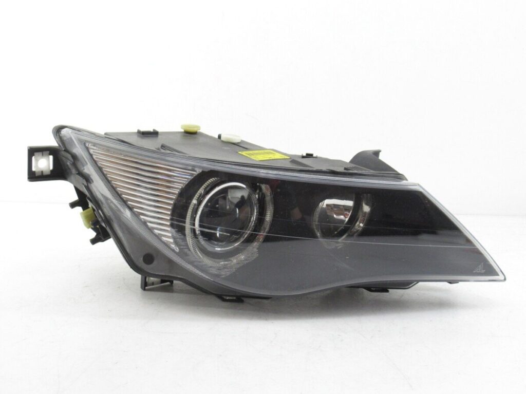 چراغ جلو BMW سری ۶ e63 از سال ۲۰۰۷ تا ۲۰۱۱
