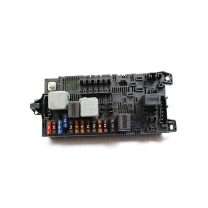 جعبه فیوز داخل موتور بنز e300 اتاق w211