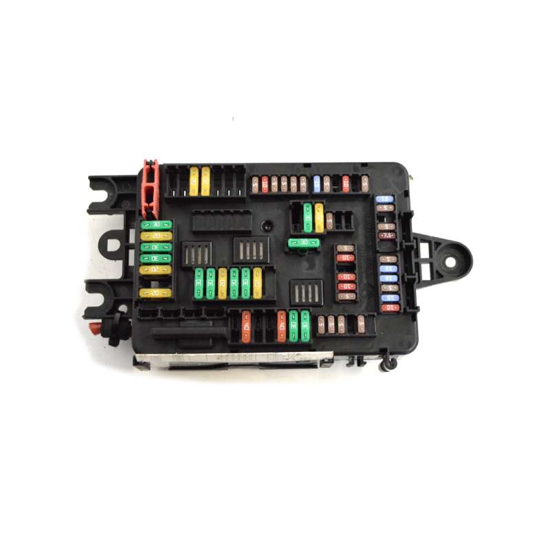 جعبه فیوز داخل موتور بی ام و X6 اتاق E71