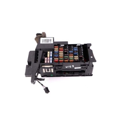 جعبه فیوز داخل کابین بنز a200 اتاق w169