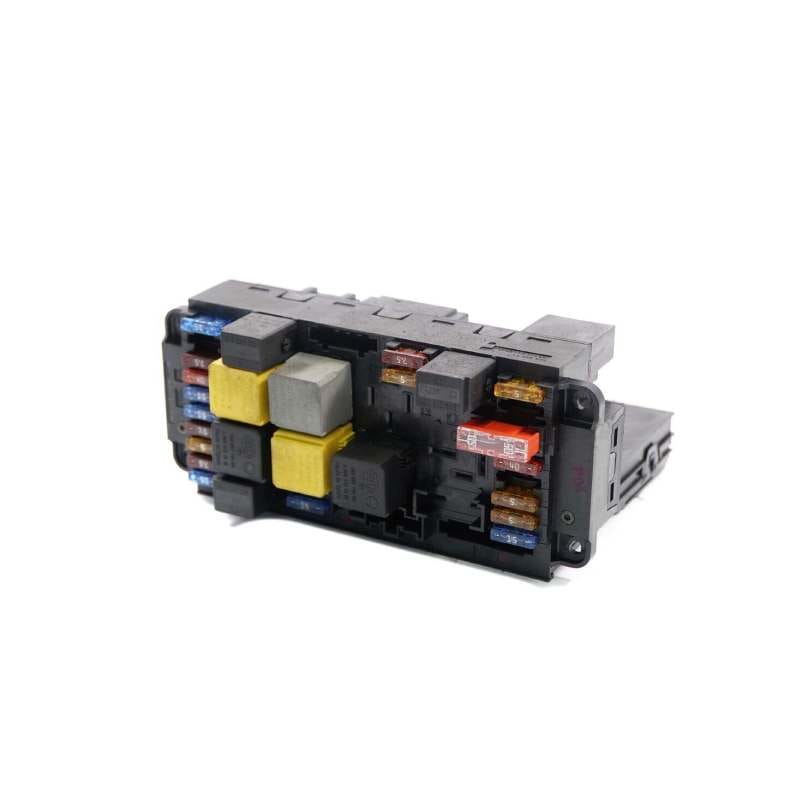 جعبه فیوز داخل کابین بنز C240 اتاق W203