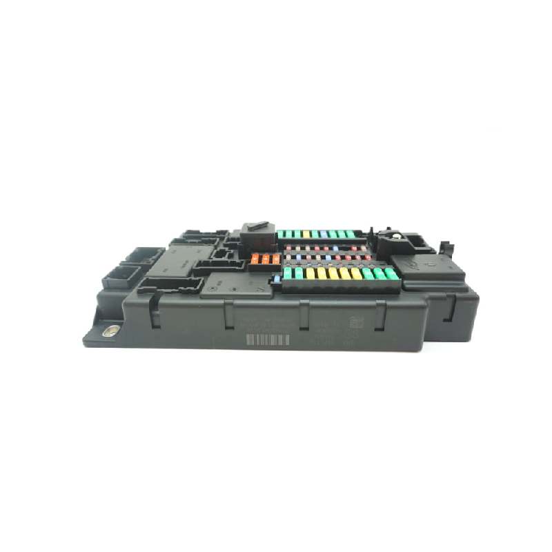 جعبه فیوز داخل کابین بی ام و 330 اتاق E93