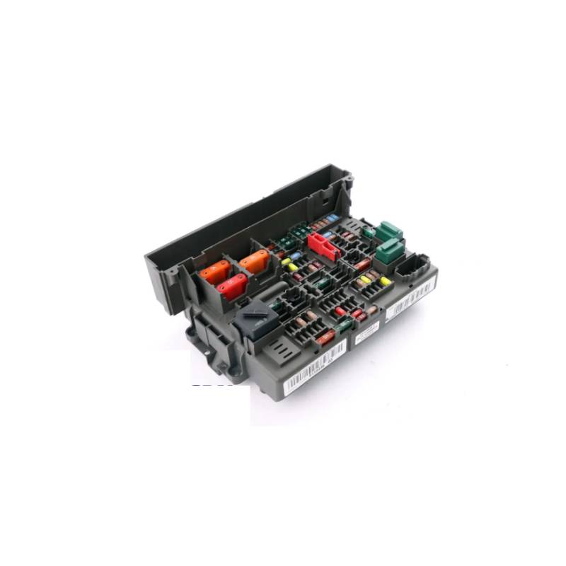 جعبه فیوز داخل کابین بی ام و ix1 اتاق u12 1