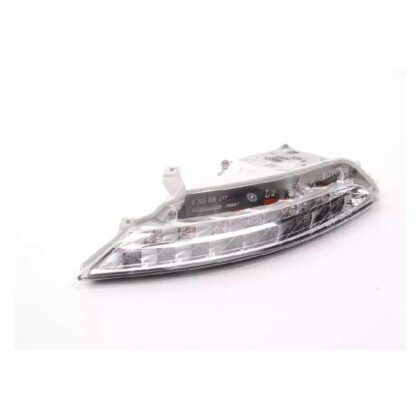راهنما بالای چراغ BMW سری 6 کروک و کوپه 2007 الی2010