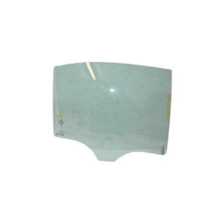 شیشه درب عقب راست بنز e200