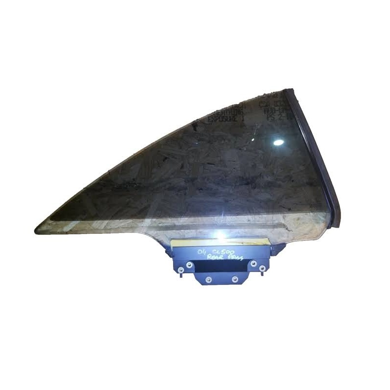 شیشه درب عقب راست بنز CL500 اتاق C216